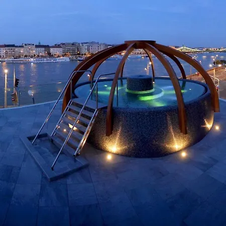 Apartment Luxe, Historic Downtown Landmarks 19 Century Budapest