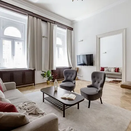 Apartment Luxe, Historic Downtown Landmarks 19 Century *