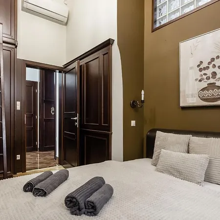 Apartment Luxe, Historic Downtown Landmarks 19 Century *