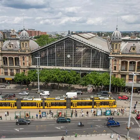 Luxe, Historic Downtown Landmarks 19 Century * Budapest