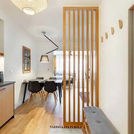 Cozy&stylish At The Eastern Railway St. W Balcony * ブダペスト