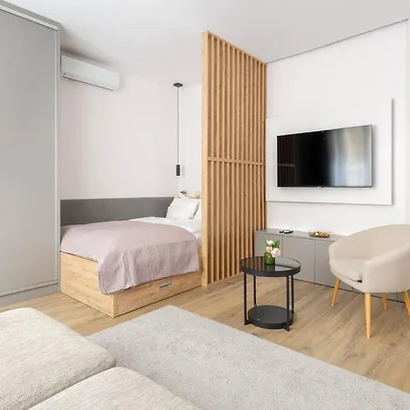 Real Gem At The Opera House Apartment *