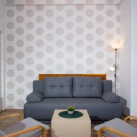 Appartamento Eoetvoes Residence