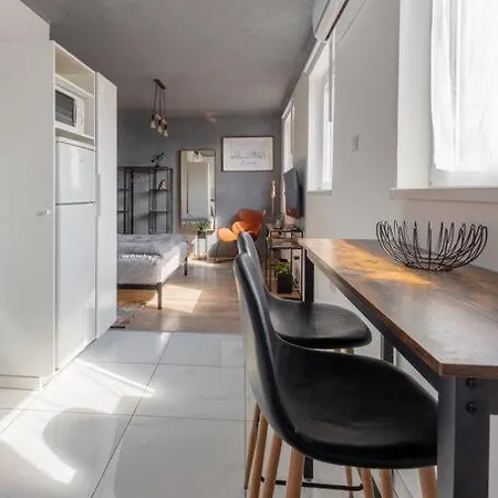 Cozy And Stylish In The Ruin Bar District * Budapest