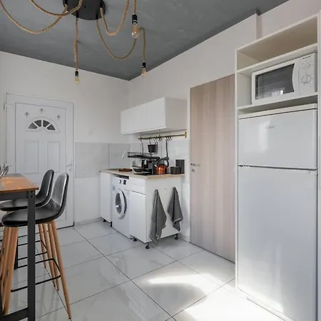 Apartment Cozy And Stylish In The Ruin Bar District *