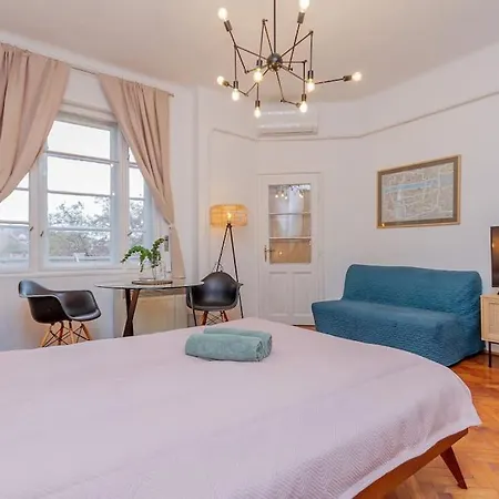 Bright-nest Downtown Terrace Nw Apartment *