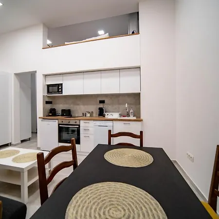 Apartmán Free Parking Basilica Leo's - Ac, Wi-fi, Smart Tv Budapešť