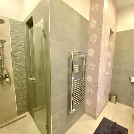 Luxury Buda Apartment Budapest