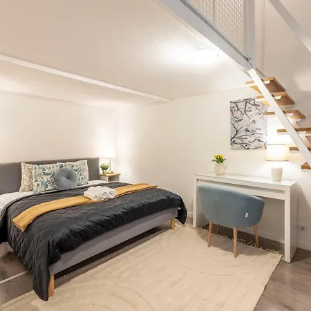 Deluxe & Cozy Dream In The Heart Of