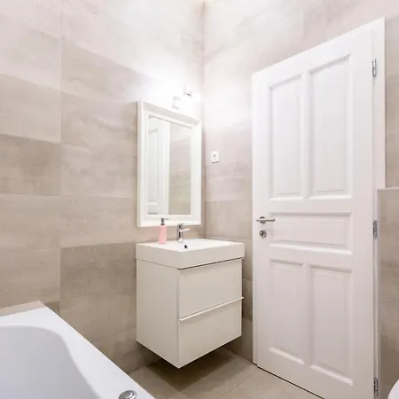 Luxury 3bedrm 2bathrm With Danube River View Budapesta