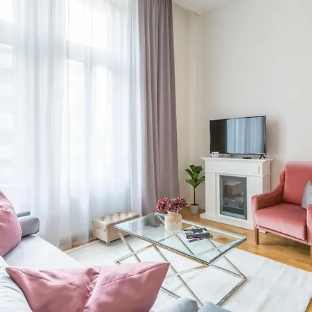 Apartament Luxury 3bedrm 2bathrm With Danube River View