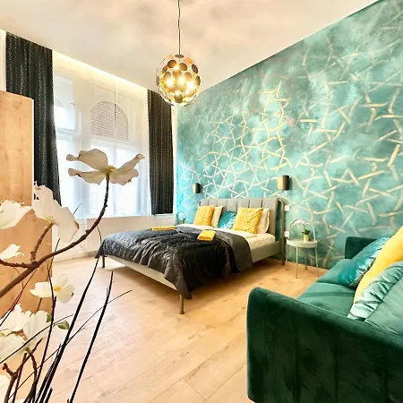 Appartamento Luxory Design Apartment#bakats#freeparking#8ppl Budapest