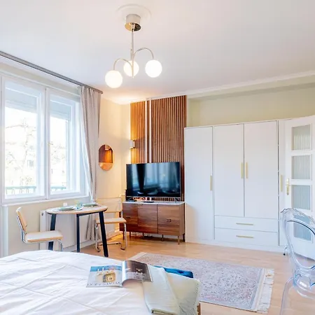 Ujbuda Rest With Air Condition And Balcony Apartment Budapest