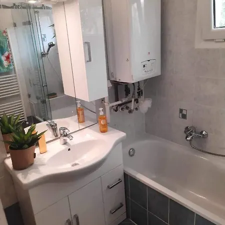 Luxury Suny Flat With Excellent Location Apartment Budapest