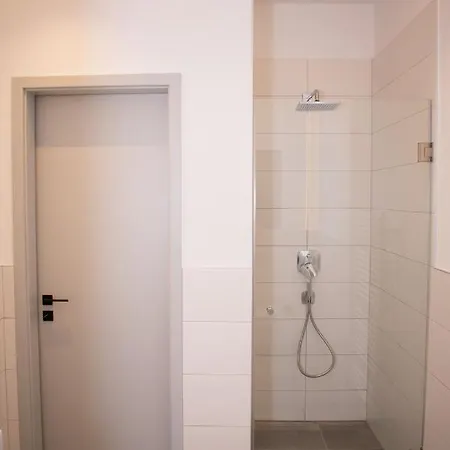 Apartament Luxury Cozy 2 Bdr Downtown Apt.5 Budapesta