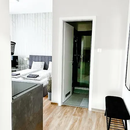 T32 Modern * Budapest
