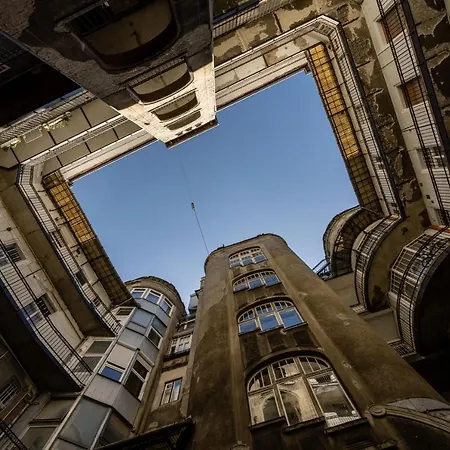 Skyline Serenity Retreat @vaci Famous Street * Budapest