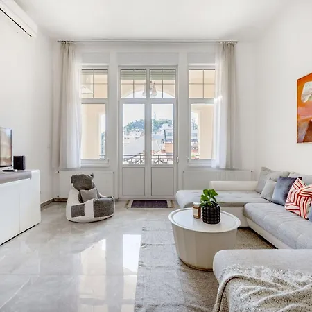 Skyline Serenity Retreat @vaci Famous Street Apartment