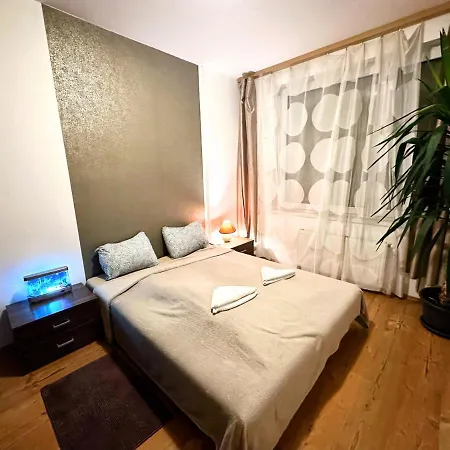 Appartamento Flowers Apartman
