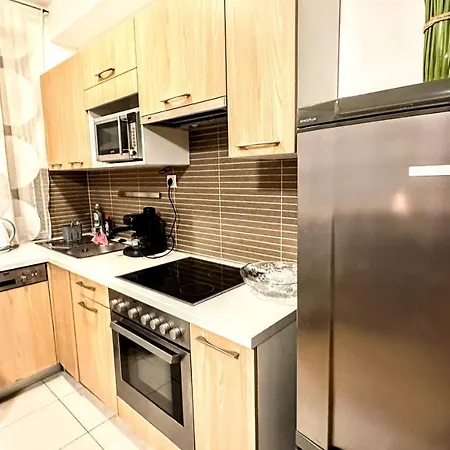 Flowers Apartman Appartamento Budapest