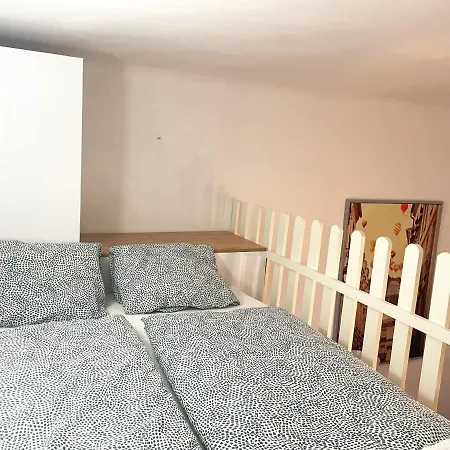Jule Apartment *