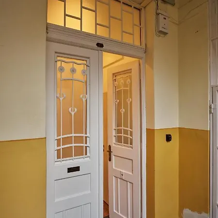 Nanirol At Gellert Bath Apartment *