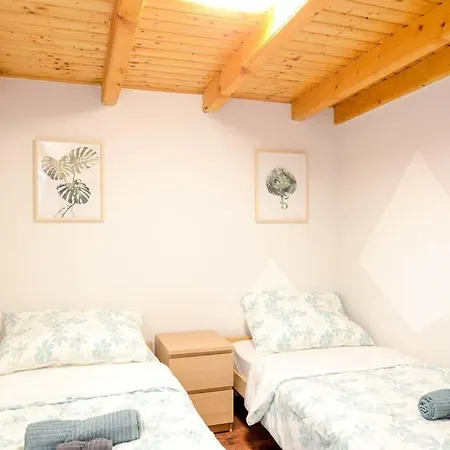 Famous Kiraly Street At Large 3br 10ppl @ Apartment Budapest