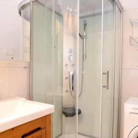 Apartment Famous Kiraly Street At Large 3br 10ppl @ Budapest