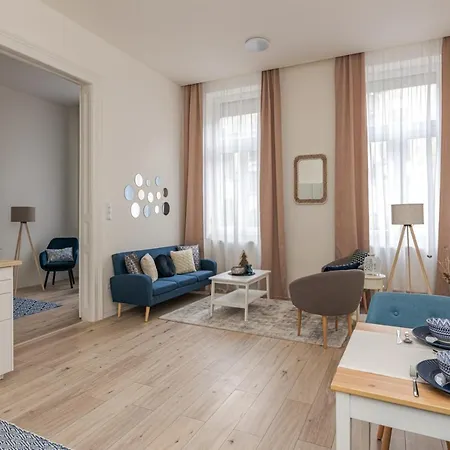 Luxury Huge - 92m2 - 3 Bedrooms - 3 Air Conditioners - Free Garage!!! Budapest