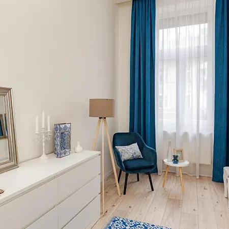 Luxury Huge - 92m2 - 3 Bedrooms - 3 Air Conditioners - Free Garage!!! Apartment *