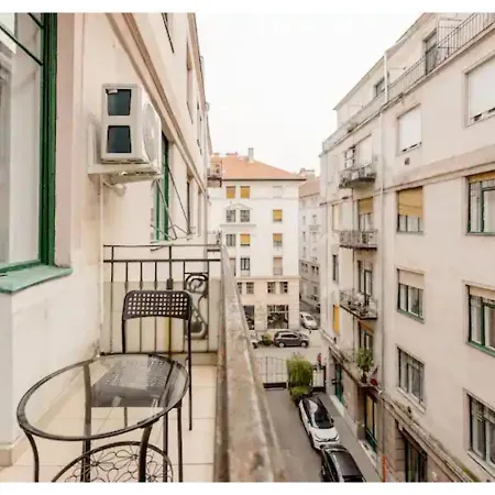 Downtown With Balcony Apartment *