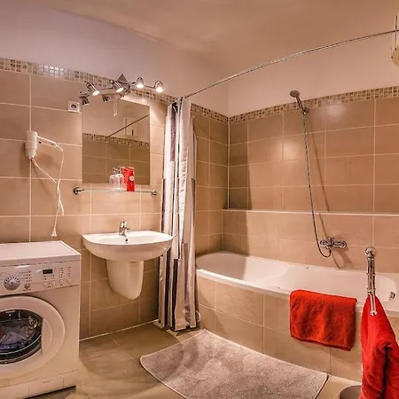 Premium By Hi5- Cp With Free Parking Apartment