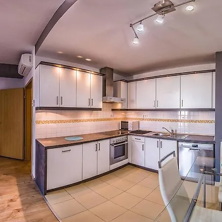 Apartment Premium By Hi5- Cp With Free Parking