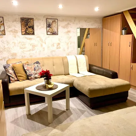 Ararat Apartment *