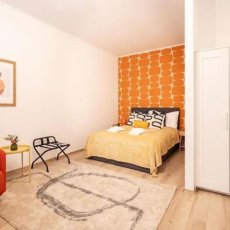 Apartment Warm Elegance Retreat : 75 M2 Comfort Near New York Cafe Budapest