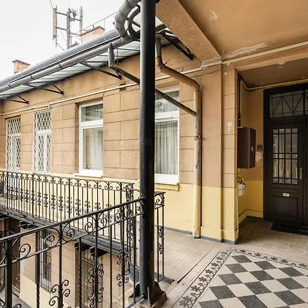 Warm Elegance Retreat : 75 M2 Comfort Near New York Cafe * Budapest