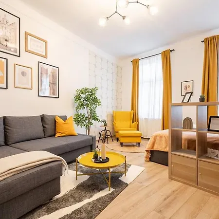 Warm Elegance Retreat : 75 M2 Comfort Near New York Cafe Apartment *