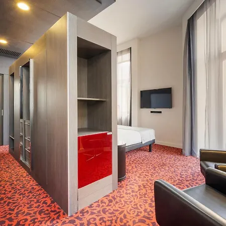 מלון Eurostars Palazzo Zichy 4*