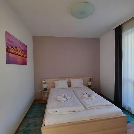 Lejlighedshotel Corvin Plaza & 3*