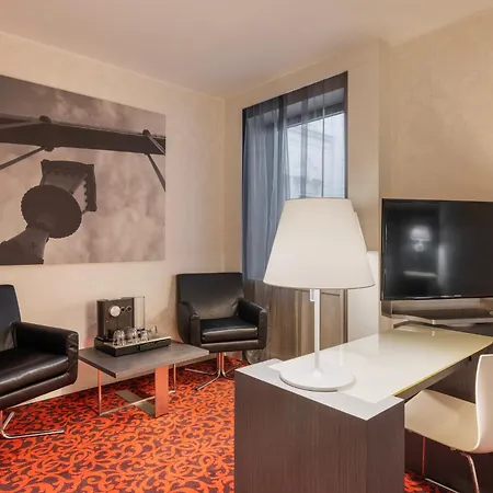Eurostars Palazzo Zichy מלון 4*