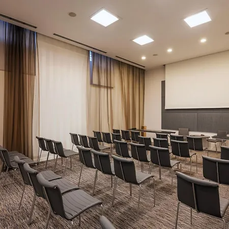 Eurostars Palazzo Zichy מלון 4*