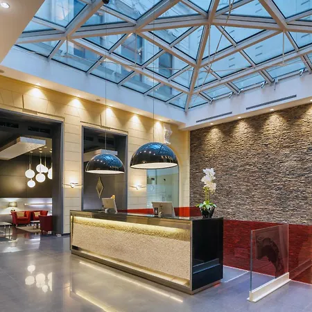 Eurostars Palazzo Zichy מלון 4*