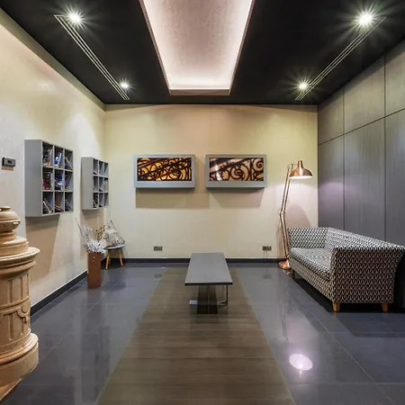 Eurostars Palazzo Zichy מלון 4*