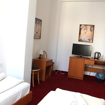 Broadway Guest house