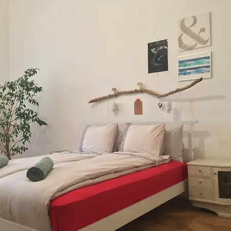 Gaia Astoria Auberge de jeunesse *