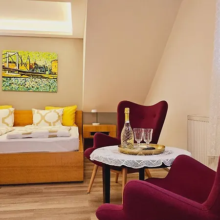 Budasmile At Buda Castle - Aircon & Free Parking Апартаменты Будапешт