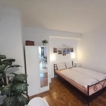 Apartment A+ *