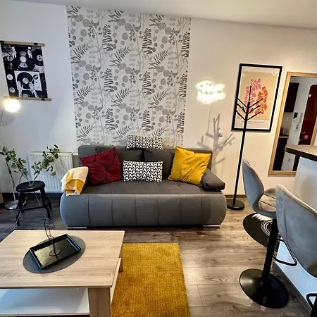 Vinyl Gozsdu Apartment Budapest