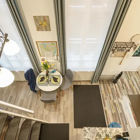 Barka In Downtown Buda Apartment