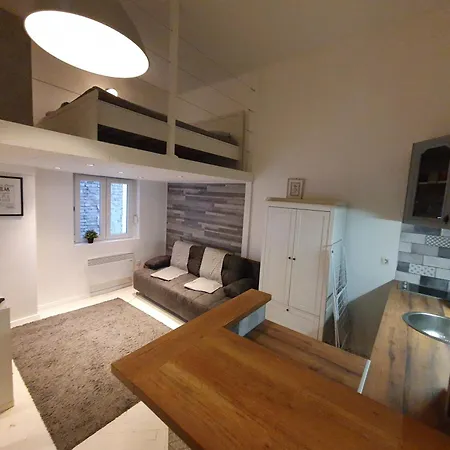 Apartment Vintage Near Boulevard With Ac After Renovation Budapest